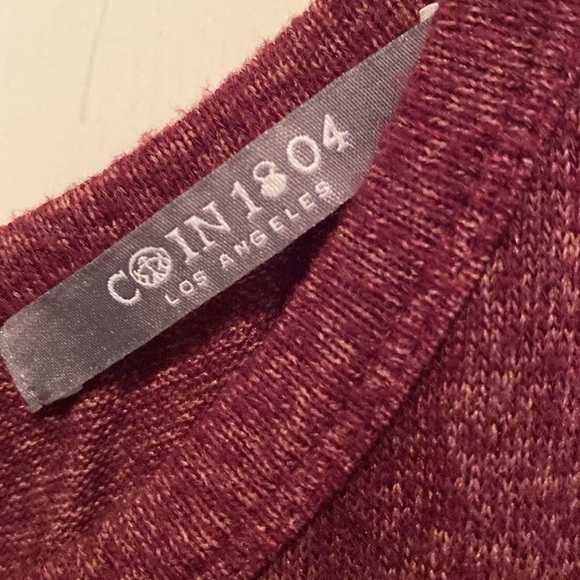 Hi/low sweater. - Picture 2 of 8